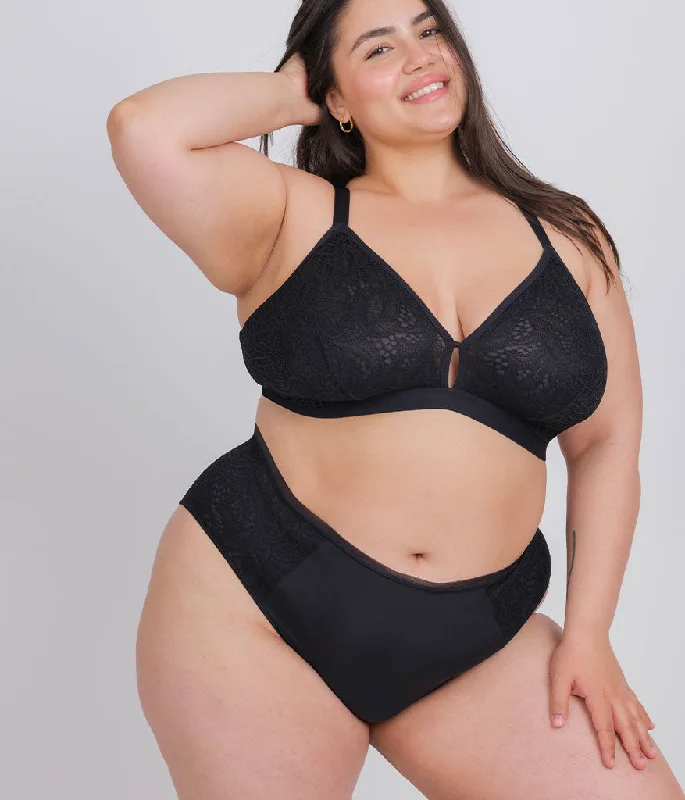 The Palm Lace Busty Bra: Jet Black Simple Wireless Bra