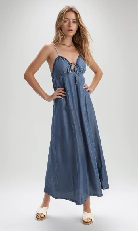 53381 Adjustable Braided Spaghetti Sleeves Blue Jeans Maxi Dress Comfortable Maxi Dress with Belt